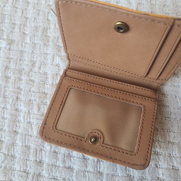 Fossil Mustard Leather Card Holder - Picture 6 of 9